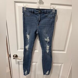 🟣Hollister Ripped Skinny Jeans in Blue